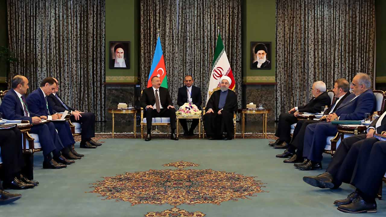 آمادگی ایران برای همکاری با آذربایجان در بخش اکتشاف نفت در دریای خزر