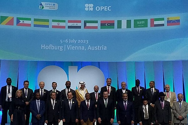 تأکید وزیران نفت و انرژی اوپک و اوپک پلاس بر حفظ ثبات بازار نفت